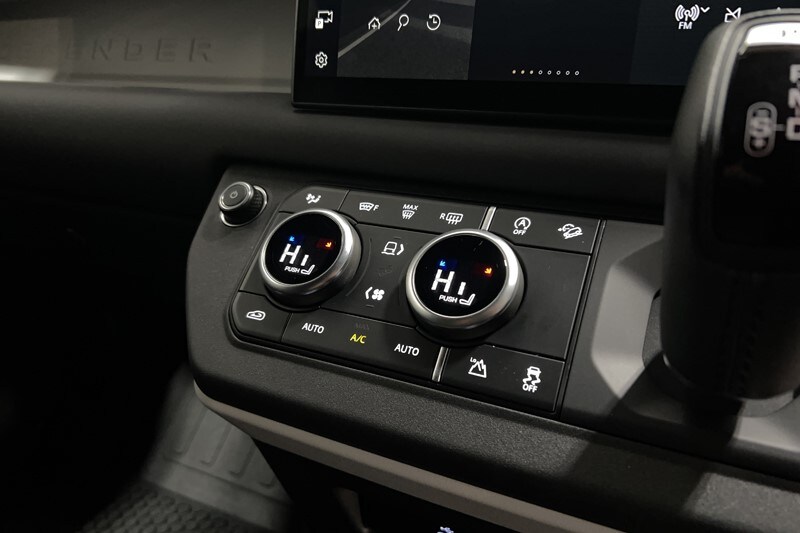 Used Land Rover Defender 2025 for sale - 77619329: Photo 34