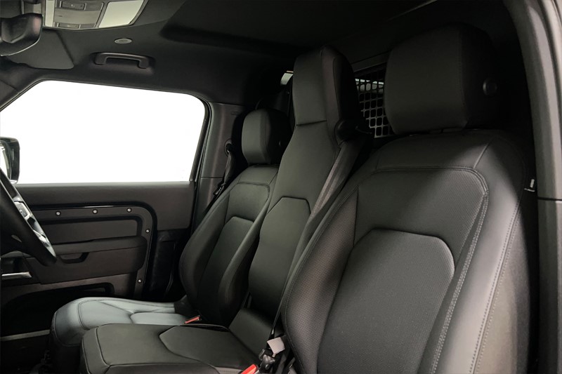 Used Land Rover Defender 2025 for sale - 77619329: Photo 5