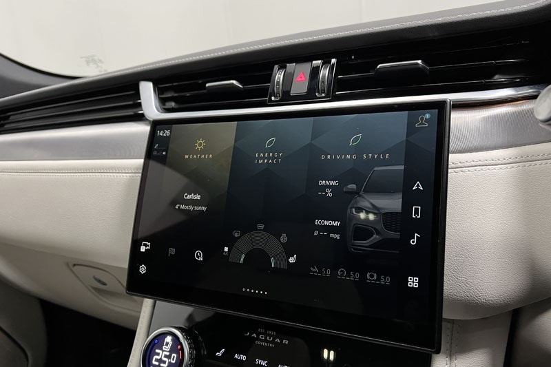 Used Jaguar F-Pace 2021 for sale - 77545407: Photo 32