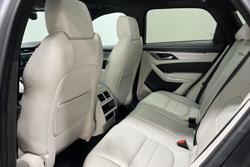 Used Jaguar F-Pace 2021 for sale - 77545407: Photo 38