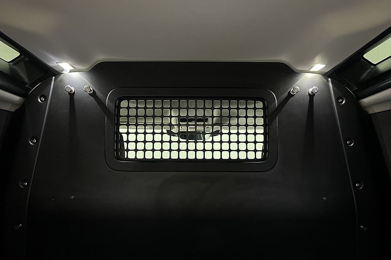 Used Land Rover Defender 2024 for sale - 77476617: Photo 17