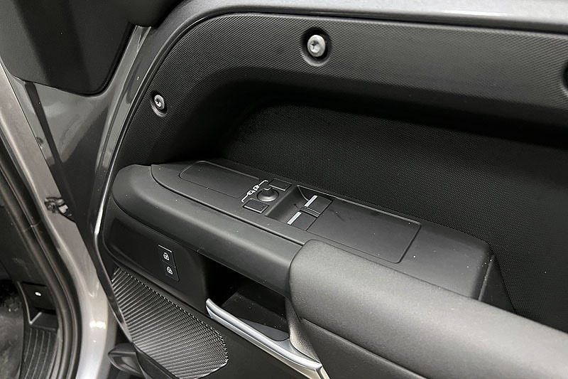 Used Land Rover Defender 2024 for sale - 77476617: Photo 22