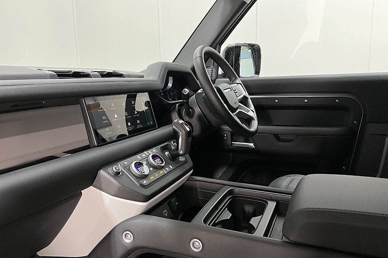 Used Land Rover Defender 2024 for sale - 77476617: Photo 38