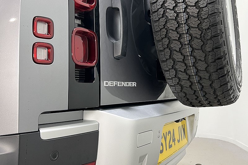 Used Land Rover Defender 2024 for sale - 77476617: Photo 40