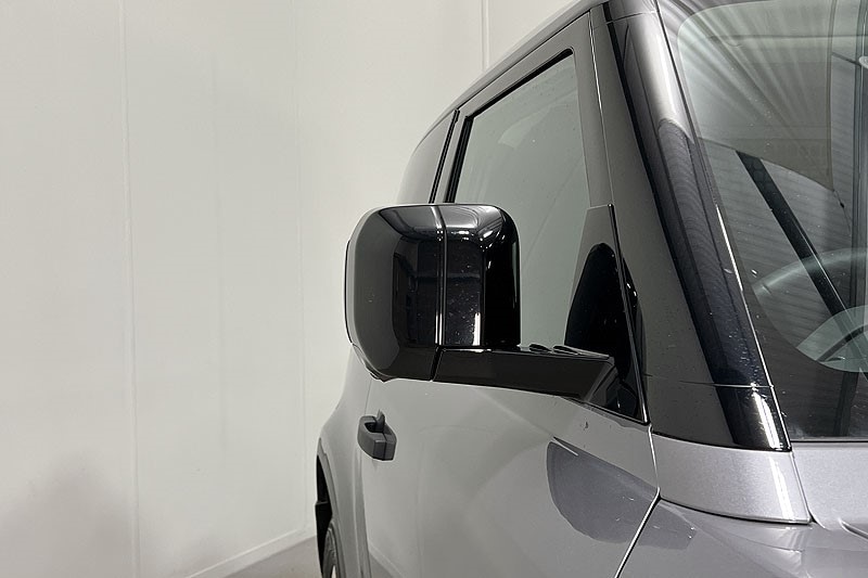 Used Land Rover Defender 2024 for sale - 77476617: Photo 44