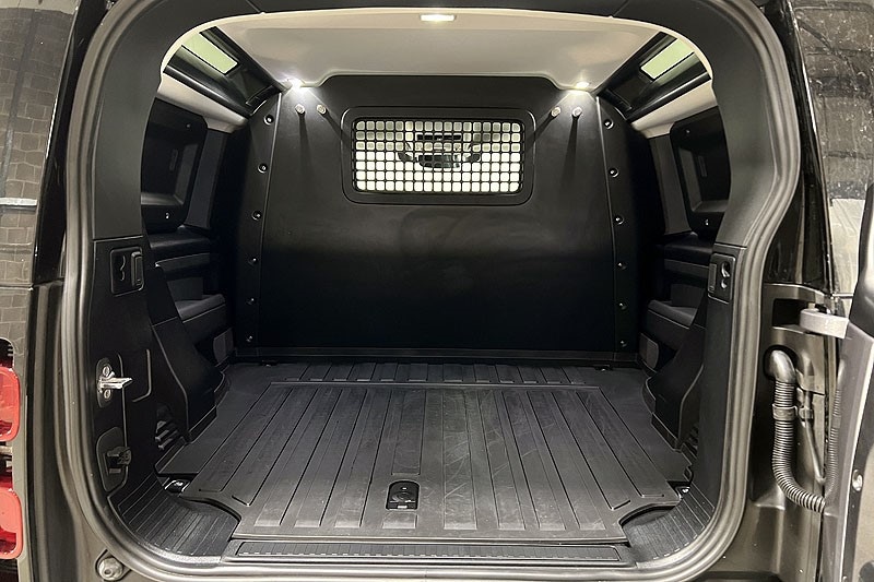 Used Land Rover Defender 2024 for sale - 77476617: Photo 9