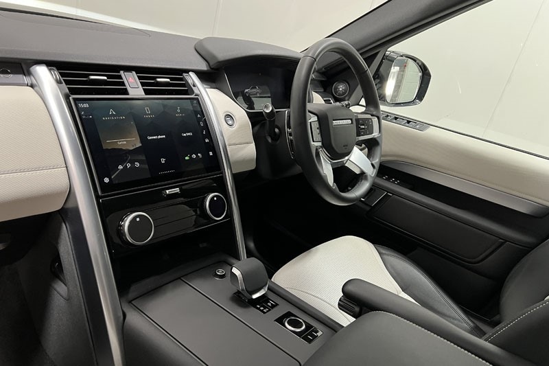 Used Land Rover Discovery 2024 for sale - 77918125: Photo 42