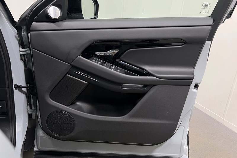 Used Land Rover Range Rover Evoque 2025 for sale - 77336040: Photo 21