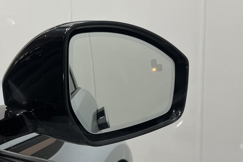 Used Land Rover Range Rover Evoque 2025 for sale - 77336040: Photo 25