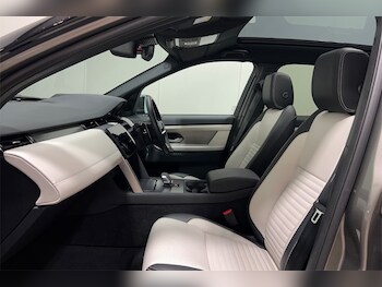 Used Land Rover Discovery Sport 2024 for sale - 78392931: Photo