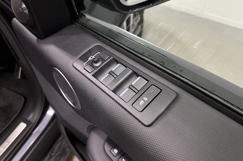 Used Land Rover Discovery 2023 for sale - 77903431: Photo 23