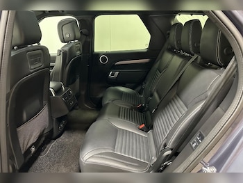 Used Land Rover Discovery 2023 for sale - 77903431: Photo