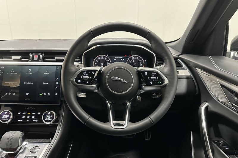 Used Jaguar F-Pace 2024 for sale - 76981602: Photo 15