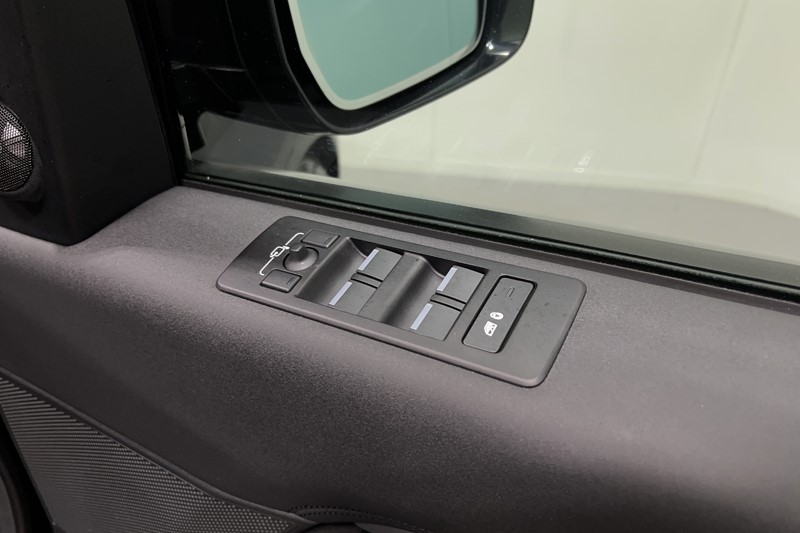 Used Land Rover Discovery 2023 for sale - 77997051: Photo 22