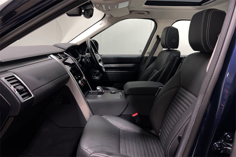 Used Land Rover Discovery 2023 for sale - 77997051: Photo 3