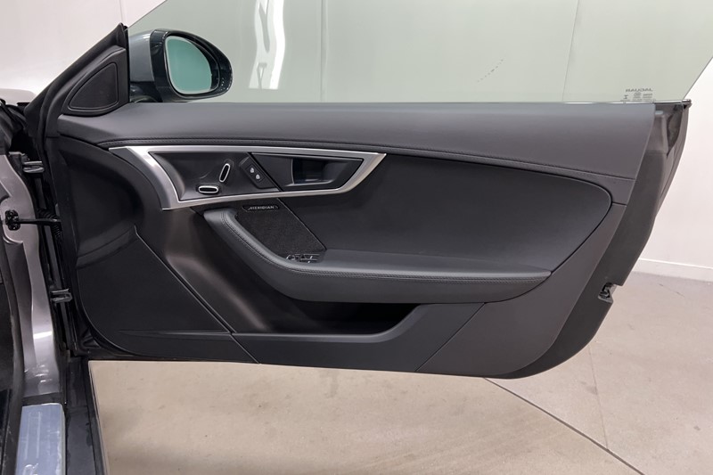 Used Jaguar F-Type 2023 for sale - 77653275: Photo 21
