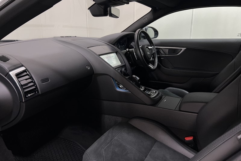 Used Jaguar F-Type 2023 for sale - 77653275: Photo 37