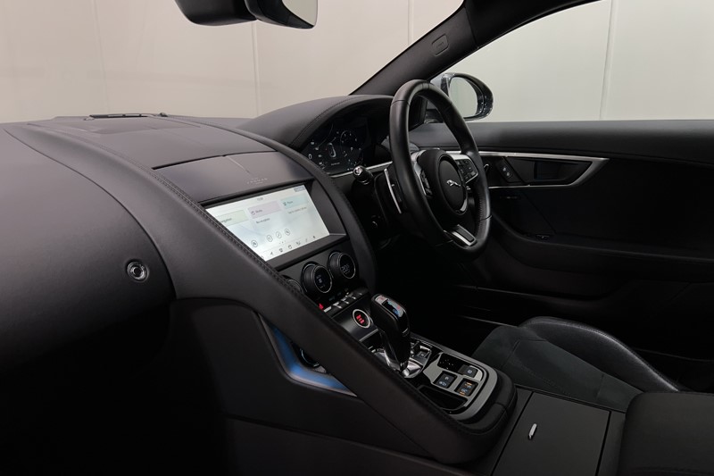 Used Jaguar F-Type 2023 for sale - 77653275: Photo 38