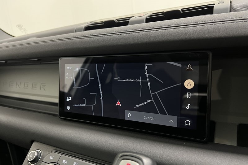 Used Land Rover Defender 2022 for sale - 77005522: Photo 11