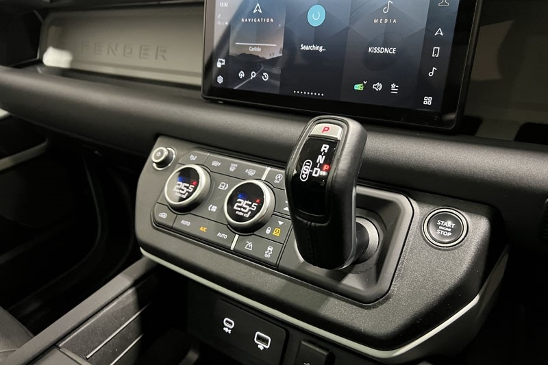 Used Land Rover Defender 2022 for sale - 77005522: Photo 13