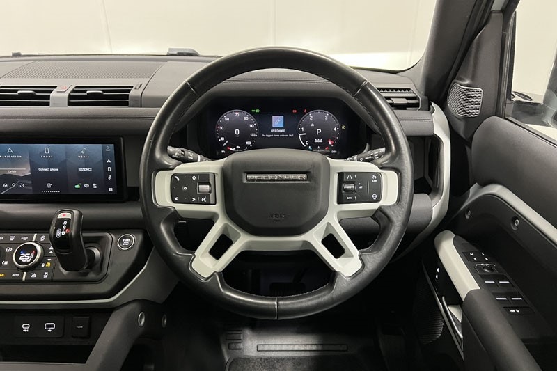 Used Land Rover Defender 2022 for sale - 77005522: Photo 15