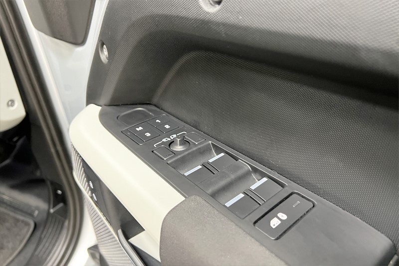 Used Land Rover Defender 2022 for sale - 77005522: Photo 22