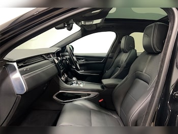 Used Jaguar F-Pace 2022 for sale - 78352780: Photo