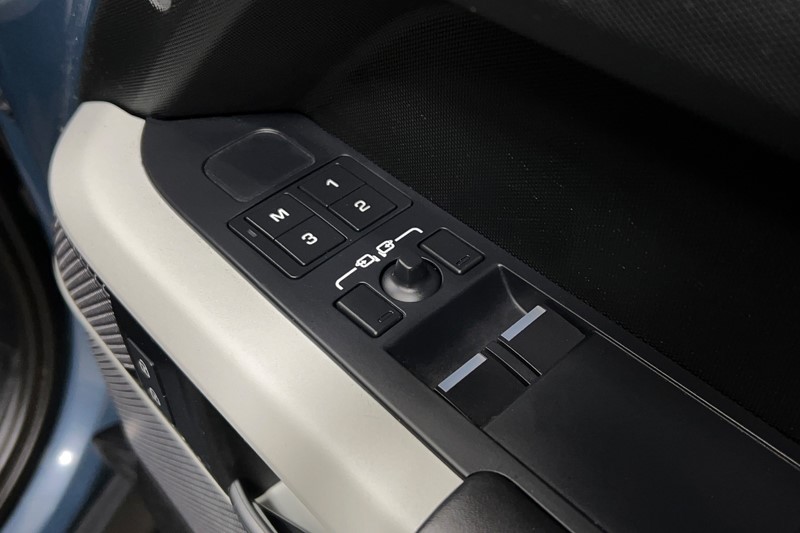 Used Land Rover Defender 2023 for sale - 78162086: Photo 24