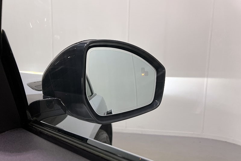 Used Land Rover Range Rover Velar 2022 for sale - 77702824: Photo 24