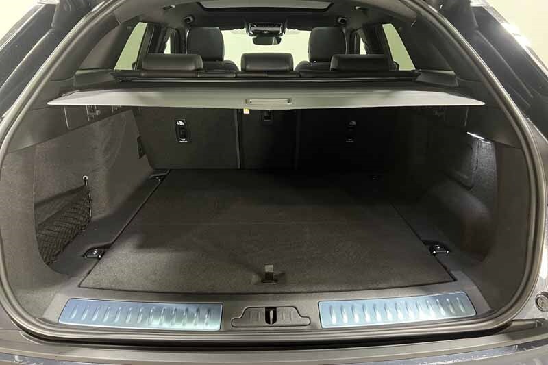 Used Land Rover Range Rover Velar 2025 for sale - 76981793: Photo 10