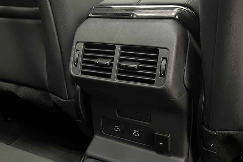 Used Land Rover Range Rover Velar 2025 for sale - 76981793: Photo 18