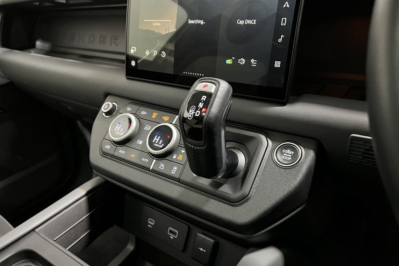 Used Land Rover Defender 2024 for sale - 76981943: Photo 13