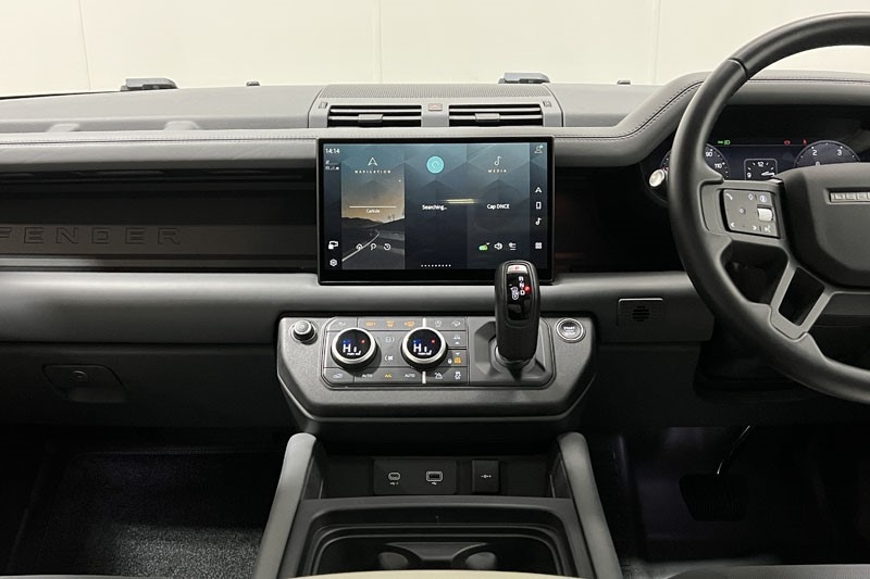 Used Land Rover Defender 2024 for sale - 76981943: Photo 14