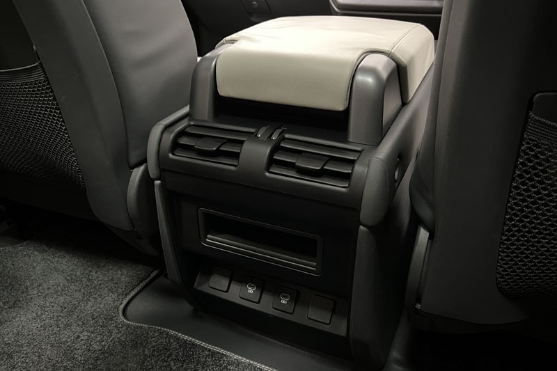 Used Land Rover Defender 2024 for sale - 76981943: Photo 18