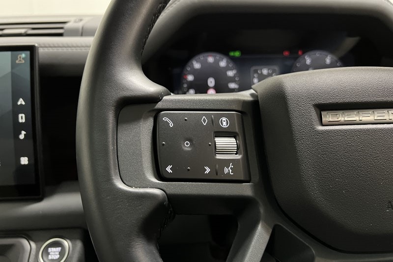 Used Land Rover Defender 2024 for sale - 76981943: Photo 29