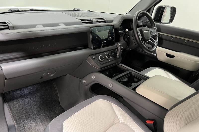 Used Land Rover Defender 2024 for sale - 76981943: Photo 35