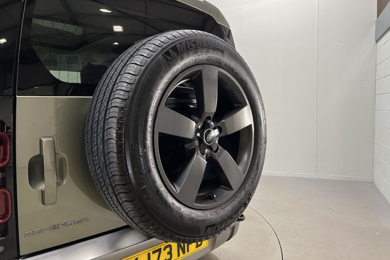 Used Land Rover Defender 2024 for sale - 76981943: Photo 41