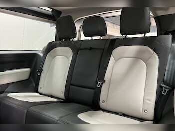 Used Land Rover Defender 2024 for sale - 76981943: Photo