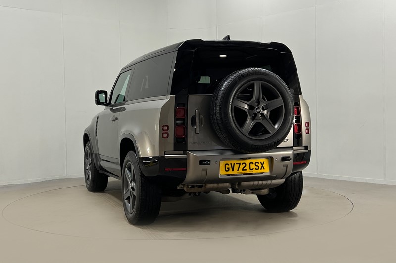 Used Land Rover Defender 2022 for sale - 77151611: Photo 2