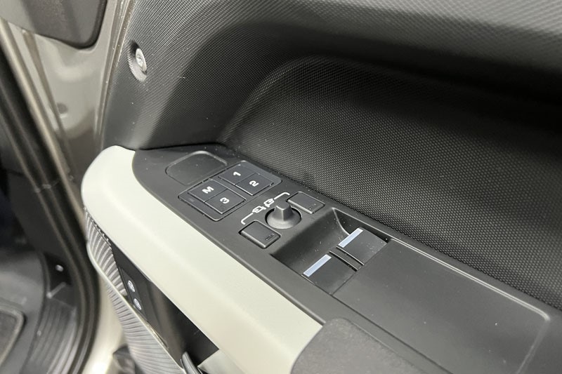 Used Land Rover Defender 2022 for sale - 77151611: Photo 22