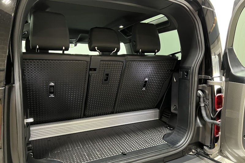 Used Land Rover Defender 2022 for sale - 77151611: Photo 42