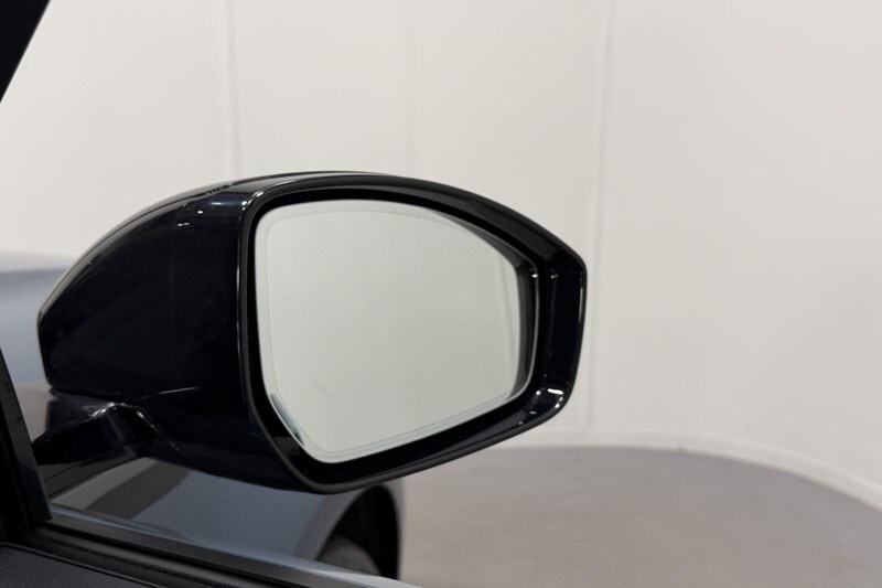 Used Land Rover Range Rover Evoque 2023 for sale - 76981665: Photo 24