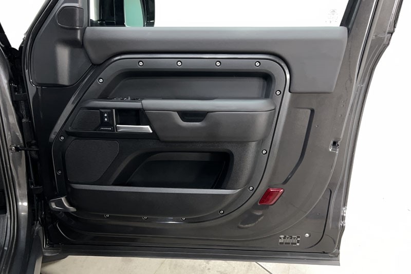 Used Land Rover Defender 2025 for sale - 78000499: Photo 24