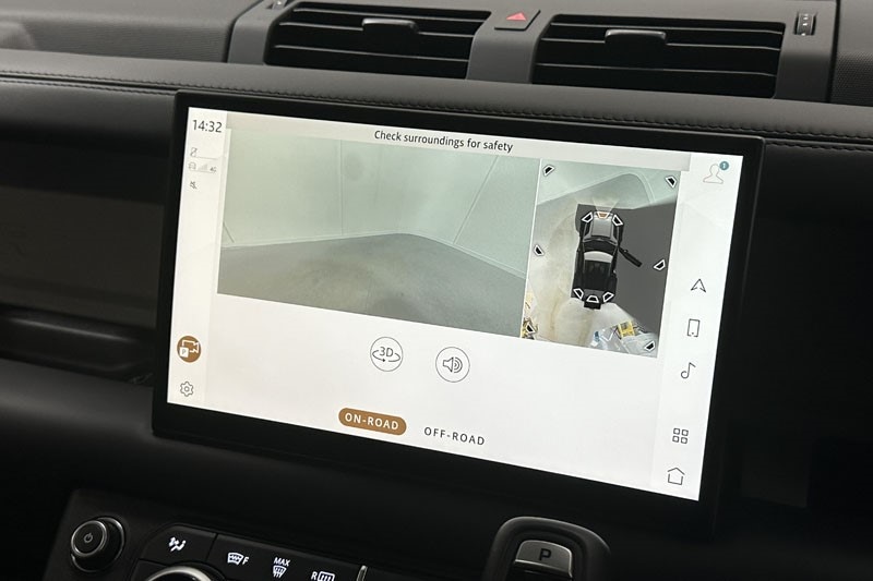 Used Land Rover Defender 2024 for sale - 76982434: Photo 12