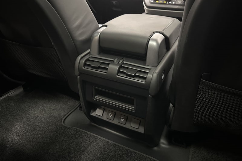 Used Land Rover Defender 2024 for sale - 76982434: Photo 18