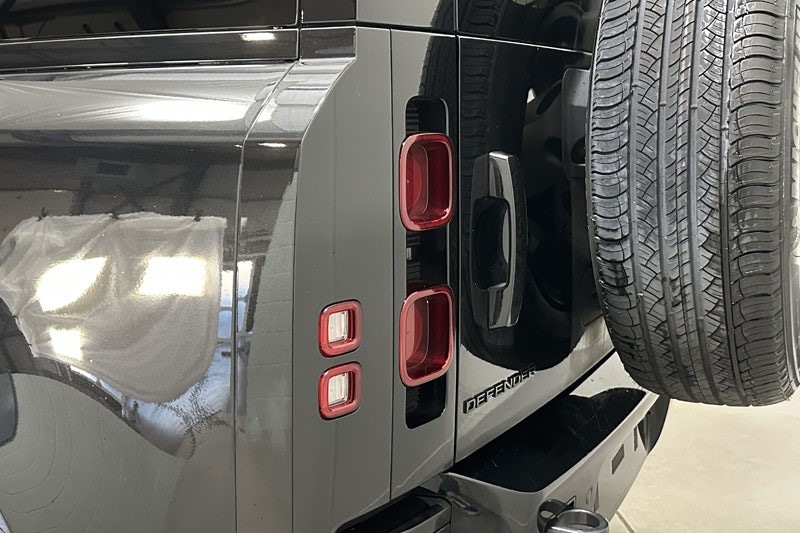 Used Land Rover Defender 2024 for sale - 76982434: Photo 19