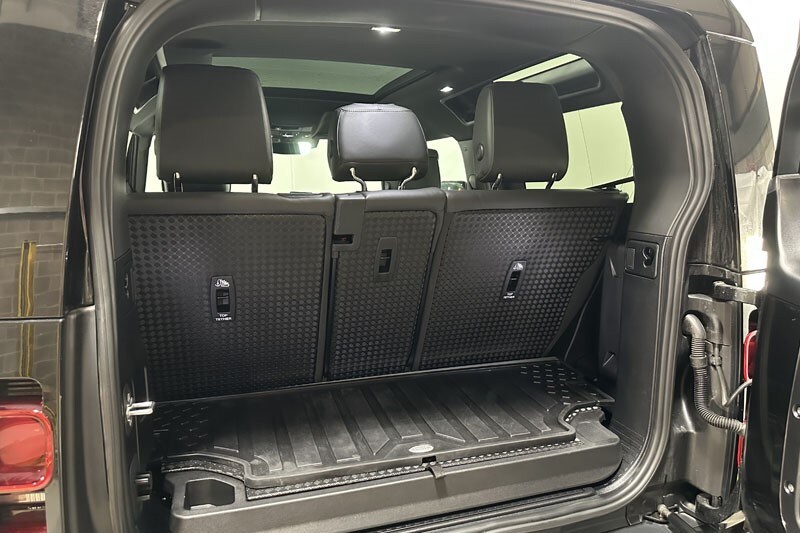 Used Land Rover Defender 2024 for sale - 76982434: Photo 43