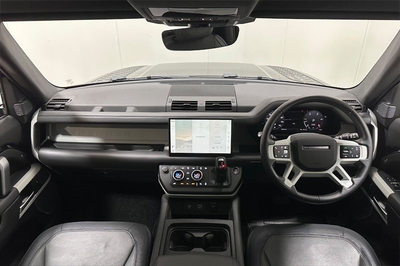 Used Land Rover Defender 2024 for sale - 76982434: Photo 9