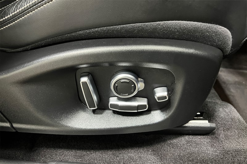 Used Jaguar E-Pace 2020 for sale - 77135830: Photo 25