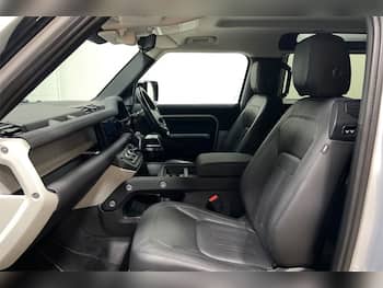 Used Land Rover Defender 2021 for sale - 79855376: Photo